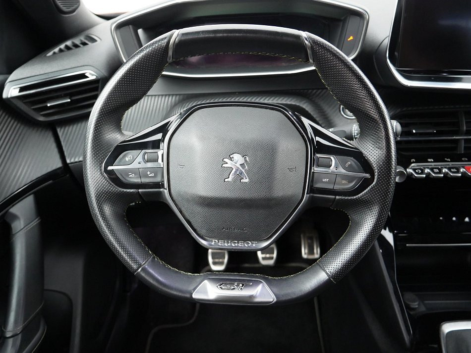 Peugeot 2008 1.2 PT GT Line