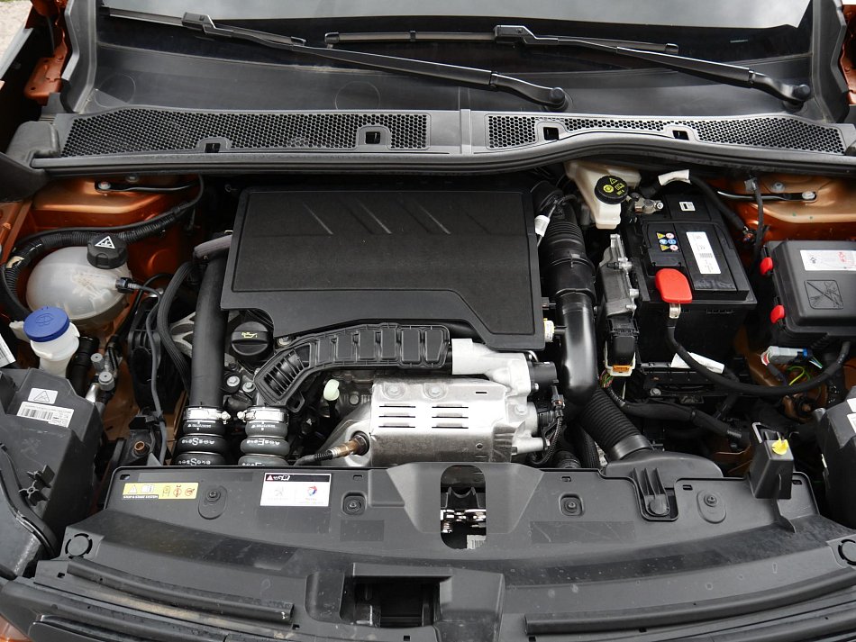 Peugeot 2008 1.2 PT GT Line