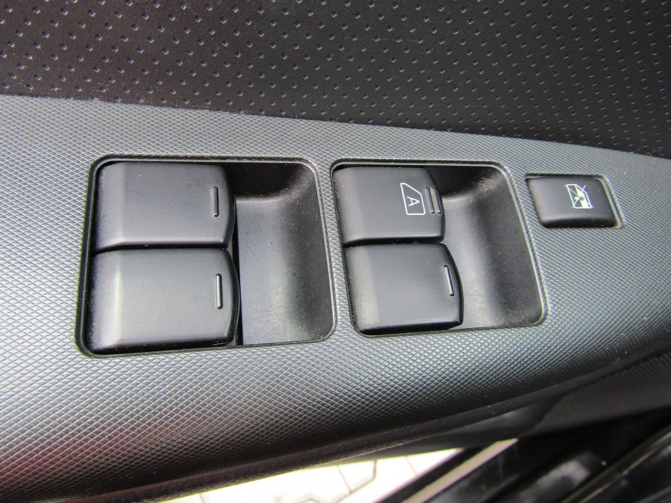 Nissan Note 1.6i 