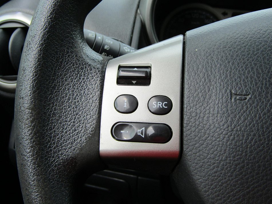 Nissan Note 1.6i 
