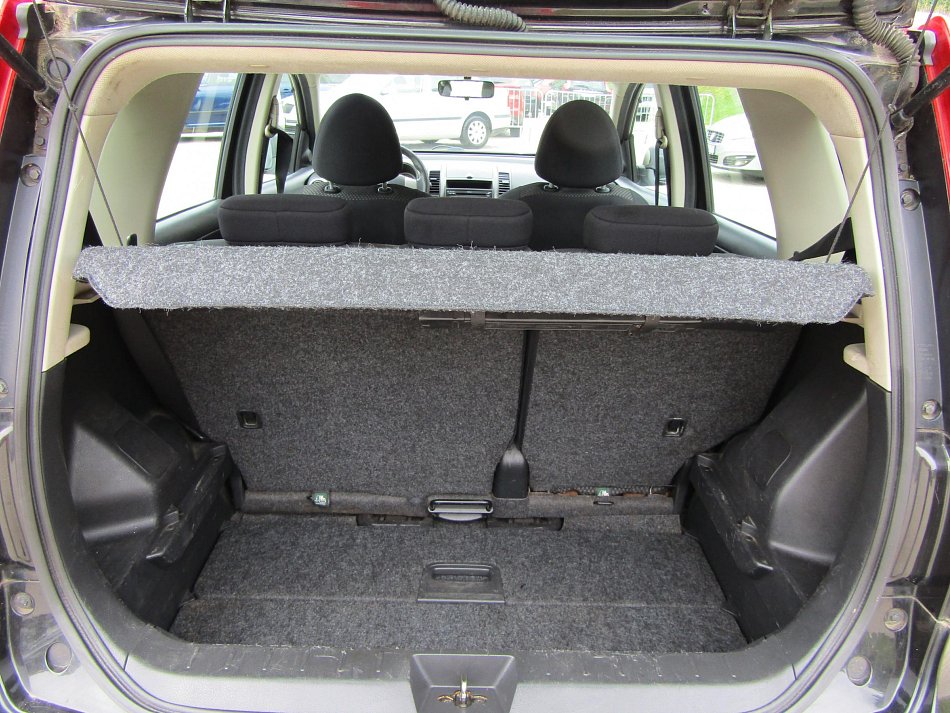 Nissan Note 1.6i 