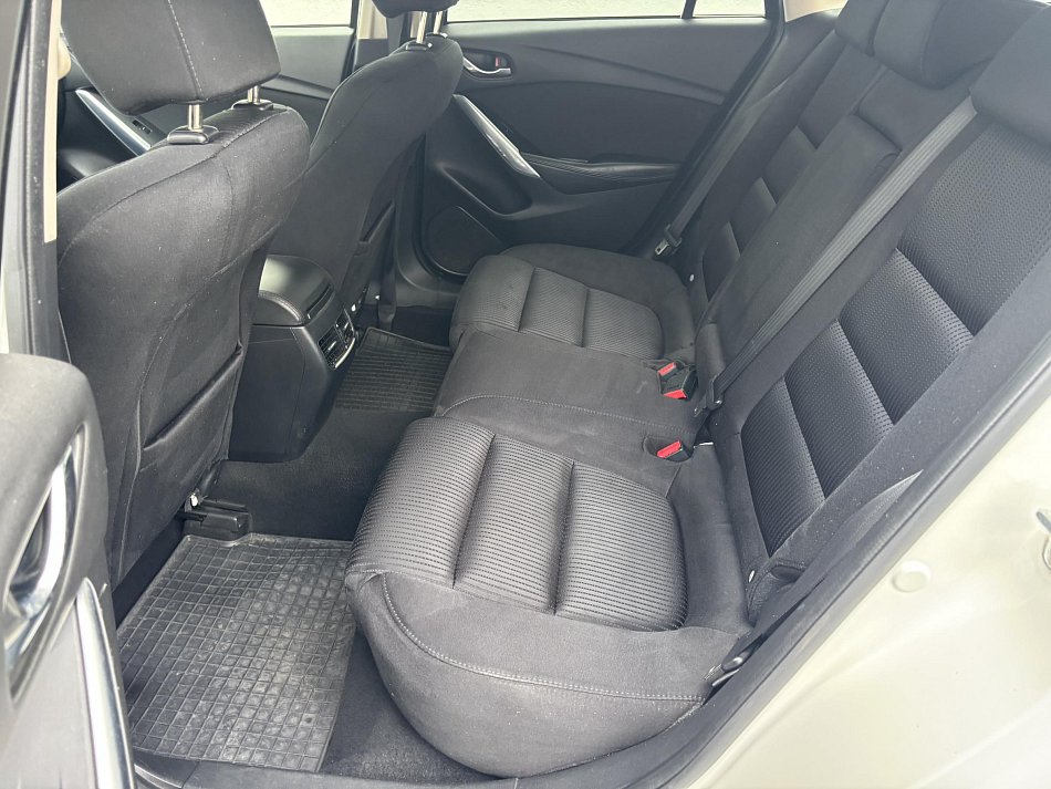 Mazda 6 2.0i 
