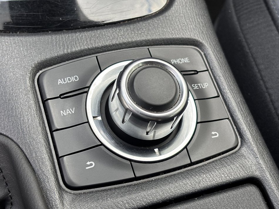 Mazda 6 2.0i 