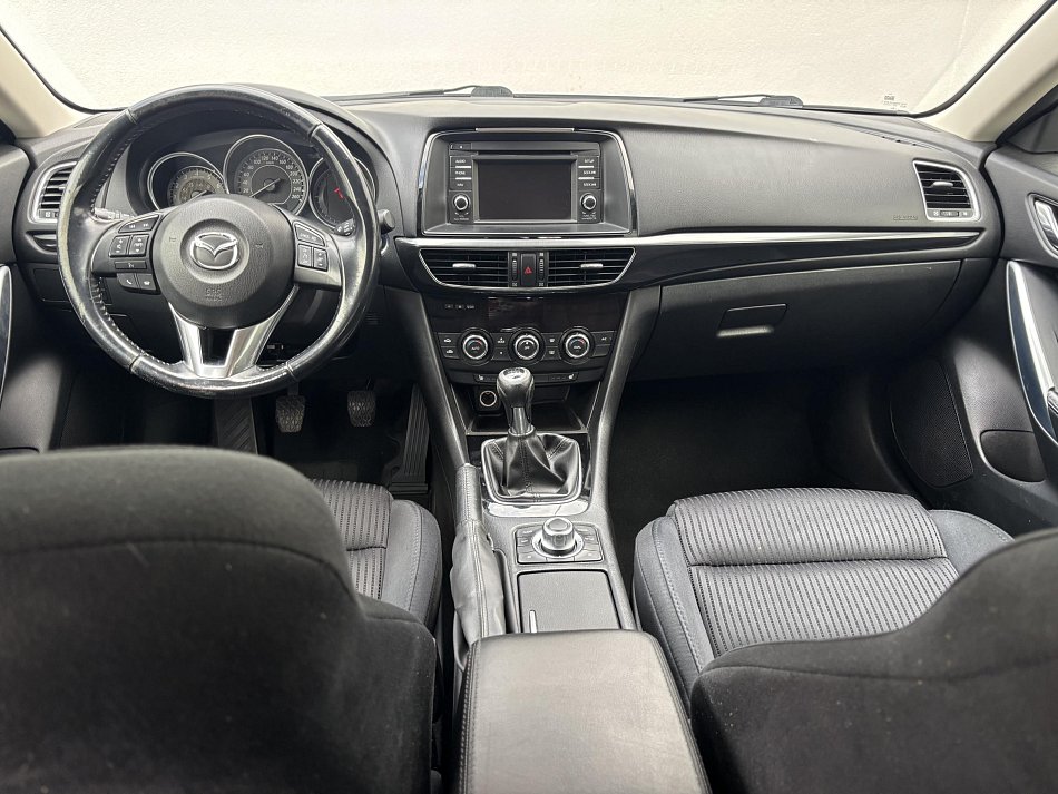 Mazda 6 2.0i 
