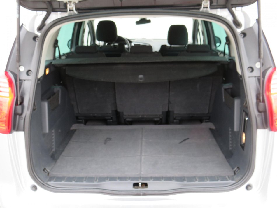 Peugeot 5008 2.0HDi 