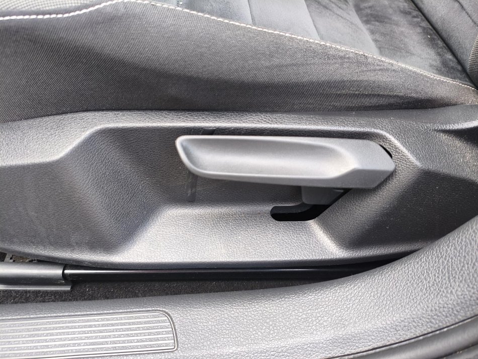 Volkswagen Golf 1.4 TSi Highline