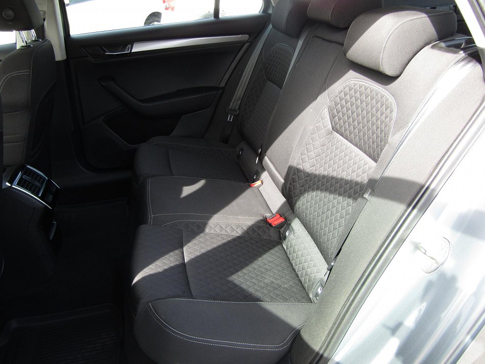 Škoda Superb III 2.0 TDi Style