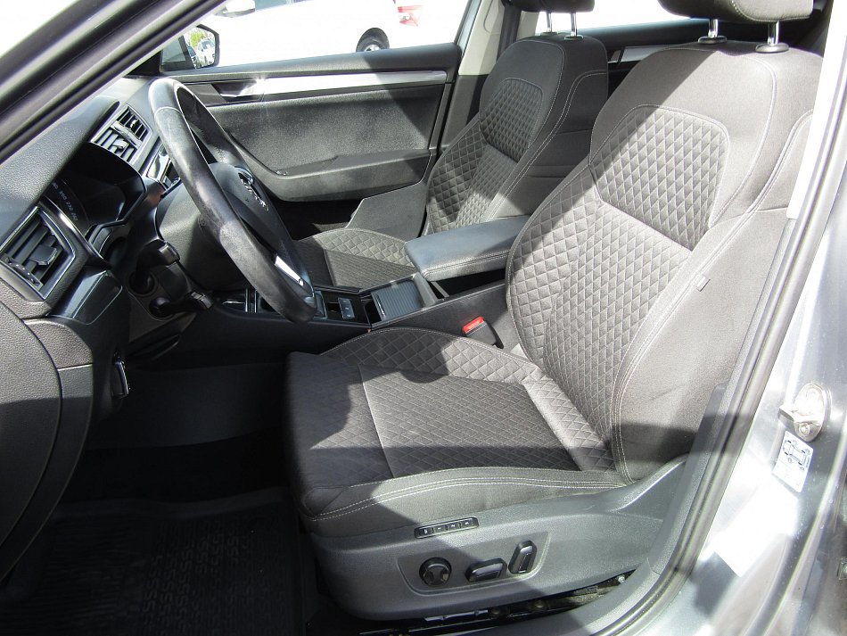 Škoda Superb III 2.0 TDi Style