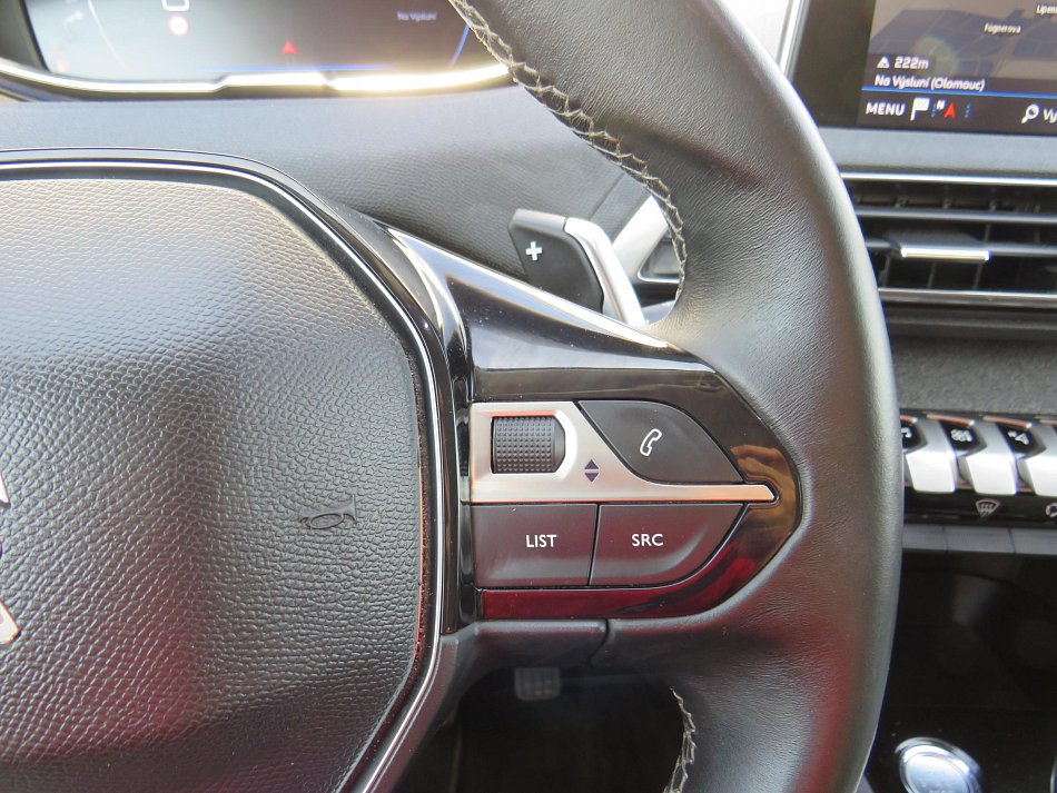 Peugeot 3008 1.2PT Allure