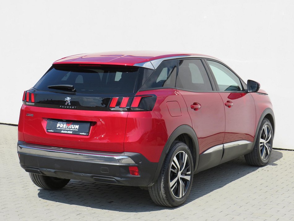 Peugeot 3008 1.2PT Allure