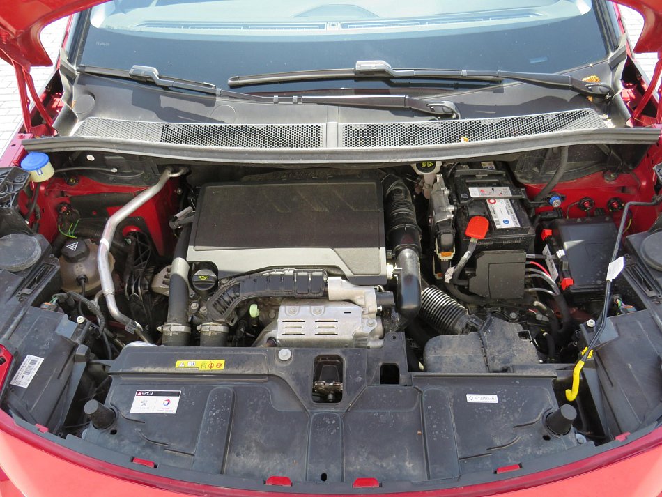 Peugeot 3008 1.2PT Allure