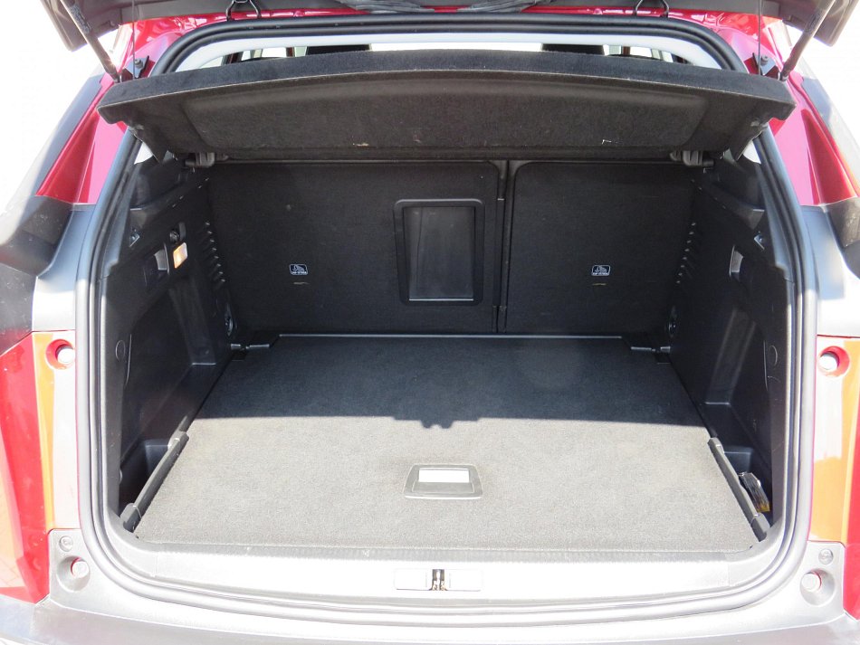 Peugeot 3008 1.2PT Allure