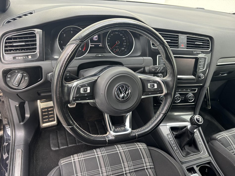 Volkswagen Golf 2.0 TDi GTD
