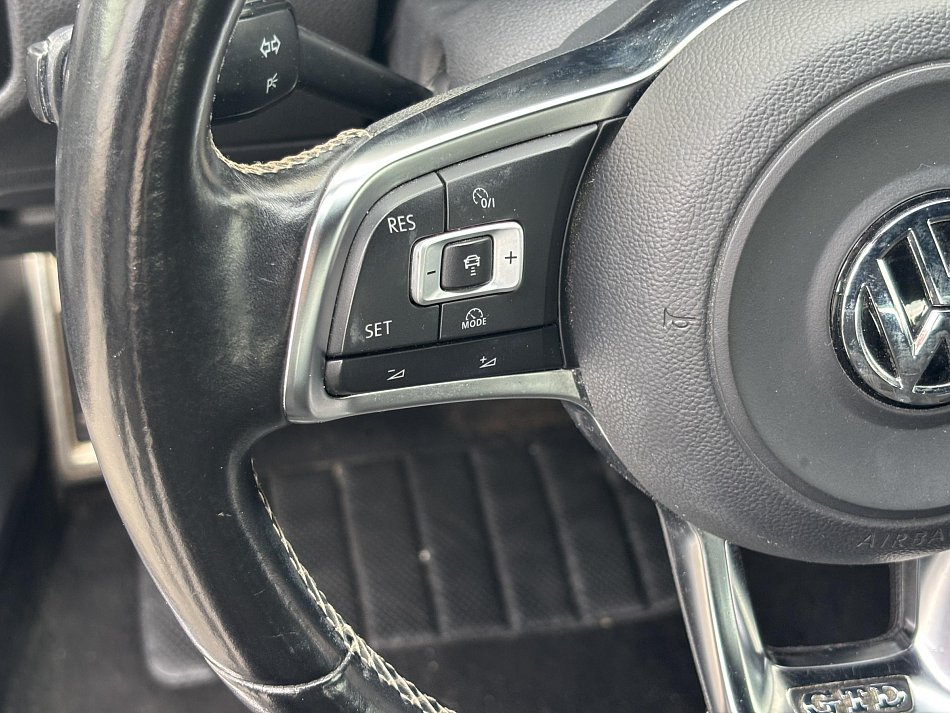 Volkswagen Golf 2.0 TDi GTD