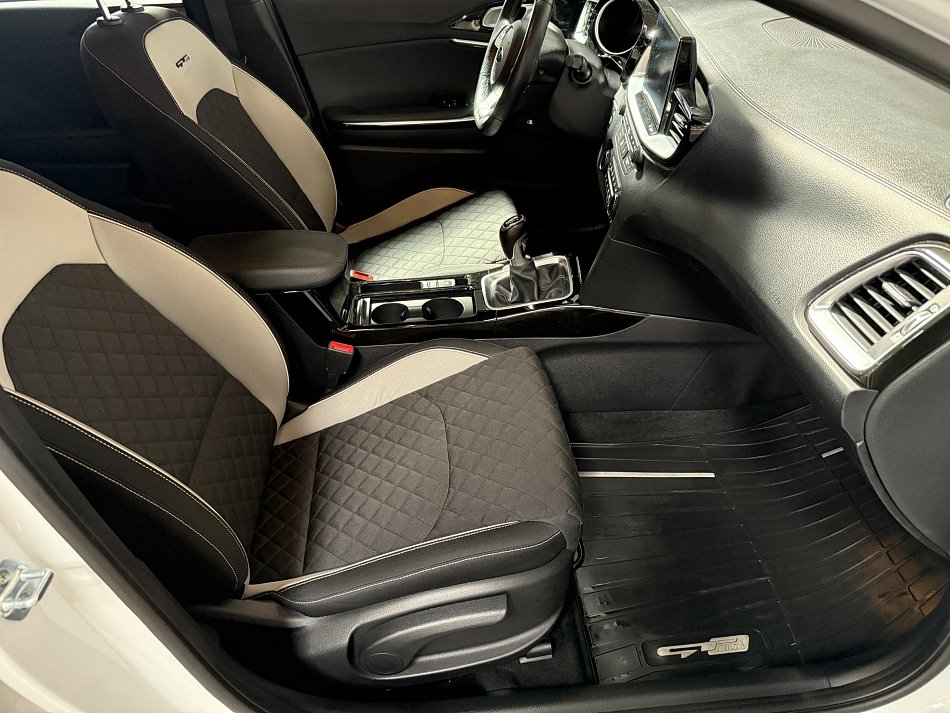 Kia Ceed 1.4T-GDi 