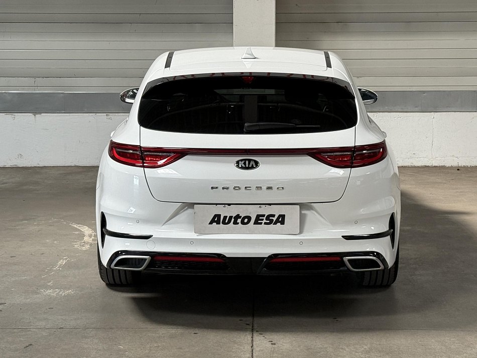 Kia Ceed 1.4T-GDi 