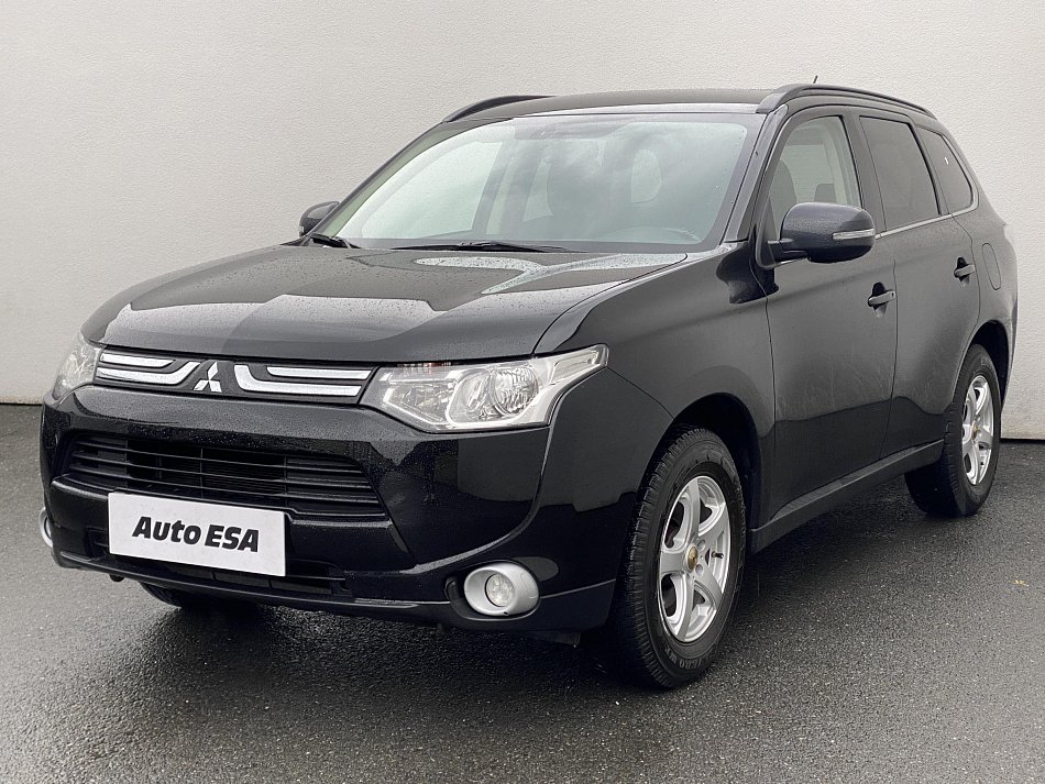 Mitsubishi Outlander 2.0 MIVEC Invite