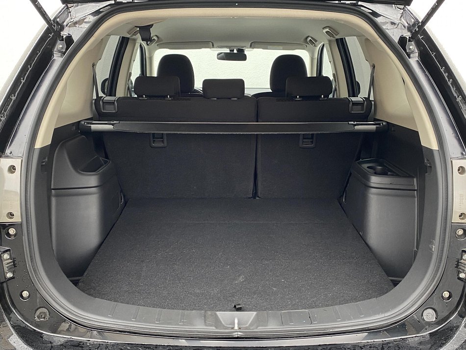 Mitsubishi Outlander 2.0 MIVEC Invite