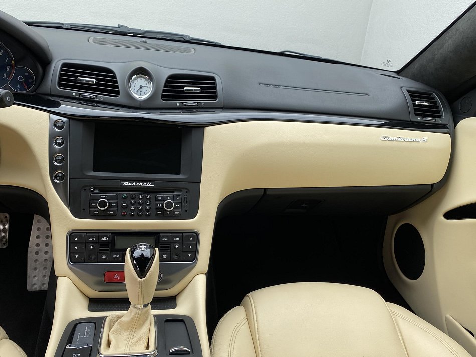 Maserati GranTurismo 4.7 i 