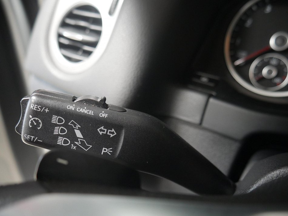 Volkswagen Tiguan 2.0 TSi 