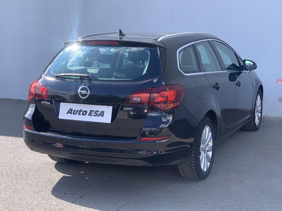 Opel Astra 1.7 CDTi Cosmo