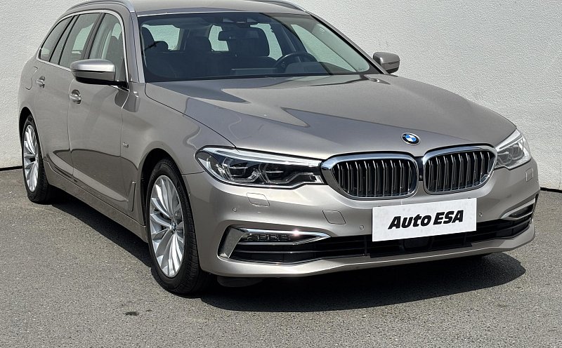 BMW Řada 5 3.0 D LuxuryLine 540d xDrive