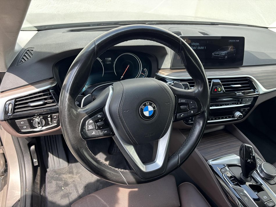 BMW Řada 5 3.0 D LuxuryLine 540d xDrive