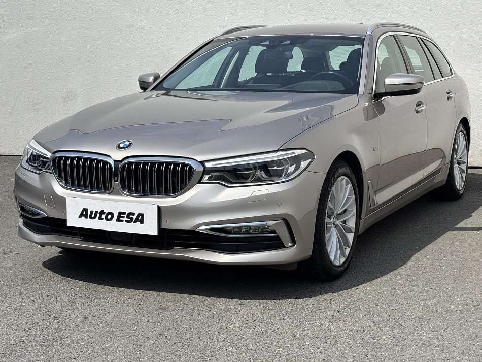 BMW Řada 5 3.0 D LuxuryLine 540d xDrive