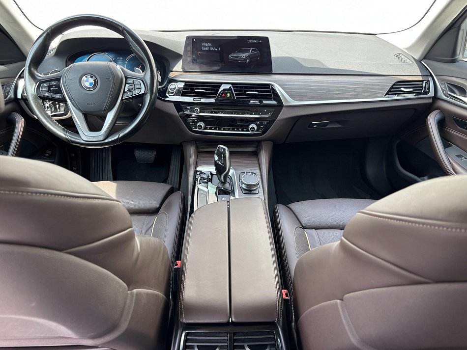 BMW Řada 5 3.0 D LuxuryLine 540d xDrive