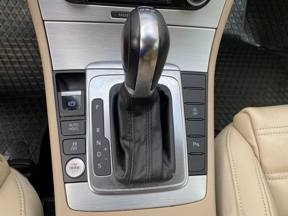 Volkswagen Passat 2.0 TDi Highline