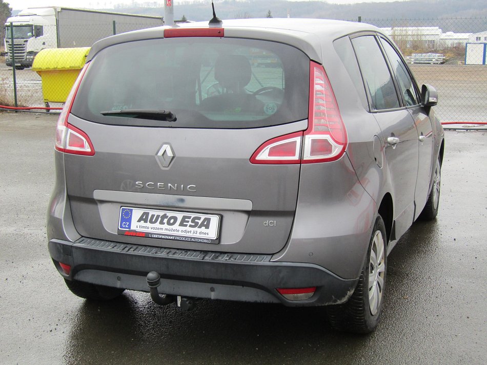 Renault Scénic 1.9 dCi 