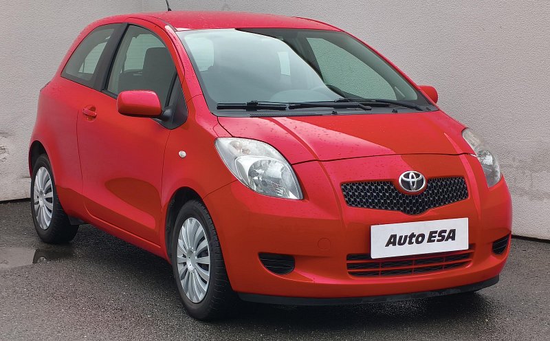 Toyota Yaris 1.3i Sol