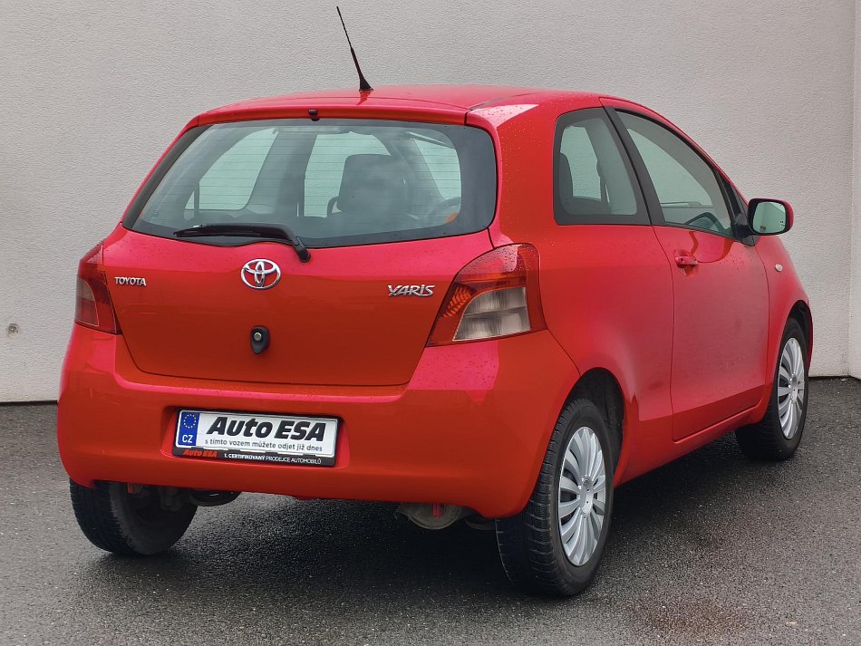 Toyota Yaris 1.3i Sol