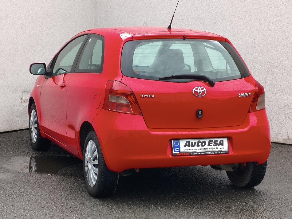 Toyota Yaris 1.3i Sol