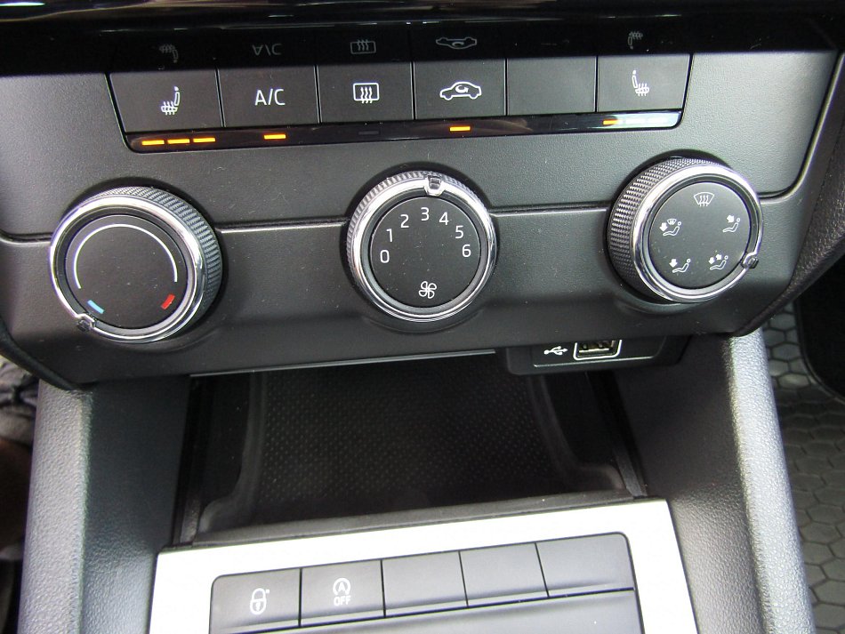 Škoda Octavia III 1.0 TSi Ambition