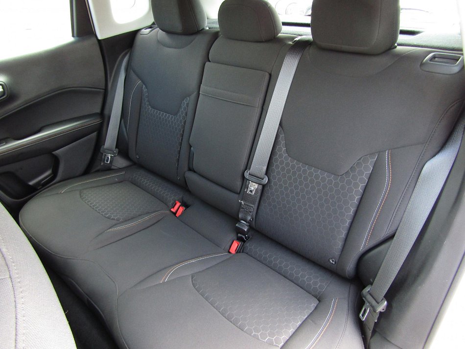 Jeep Compass 1.4 i Longitude