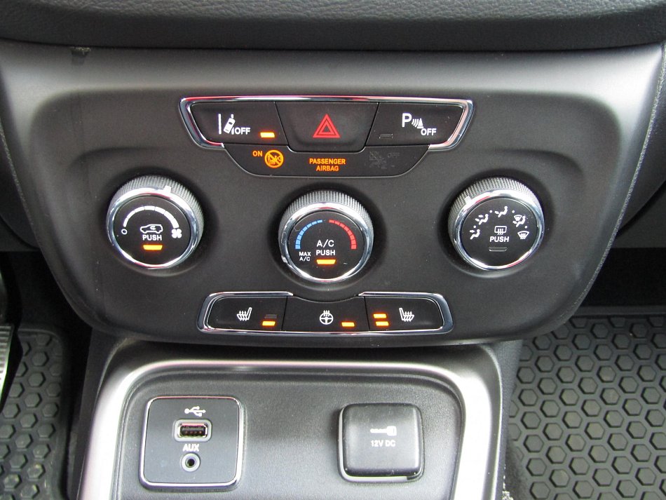 Jeep Compass 1.4 i Longitude