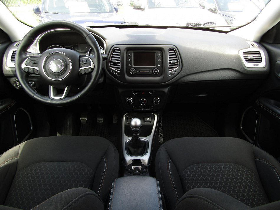 Jeep Compass 1.4 i Longitude