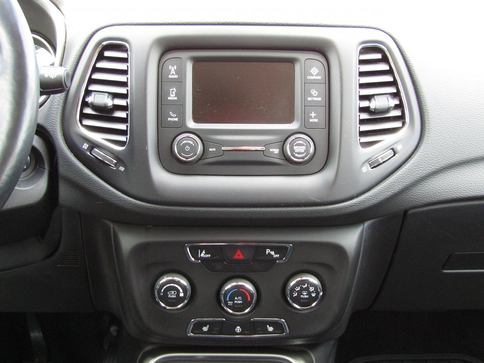 Jeep Compass 1.4 i Longitude
