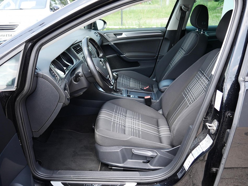 Volkswagen Golf 2.0 TDi 