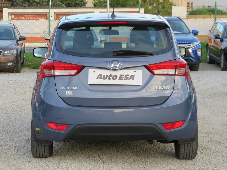 Hyundai Ix20 1.6i 