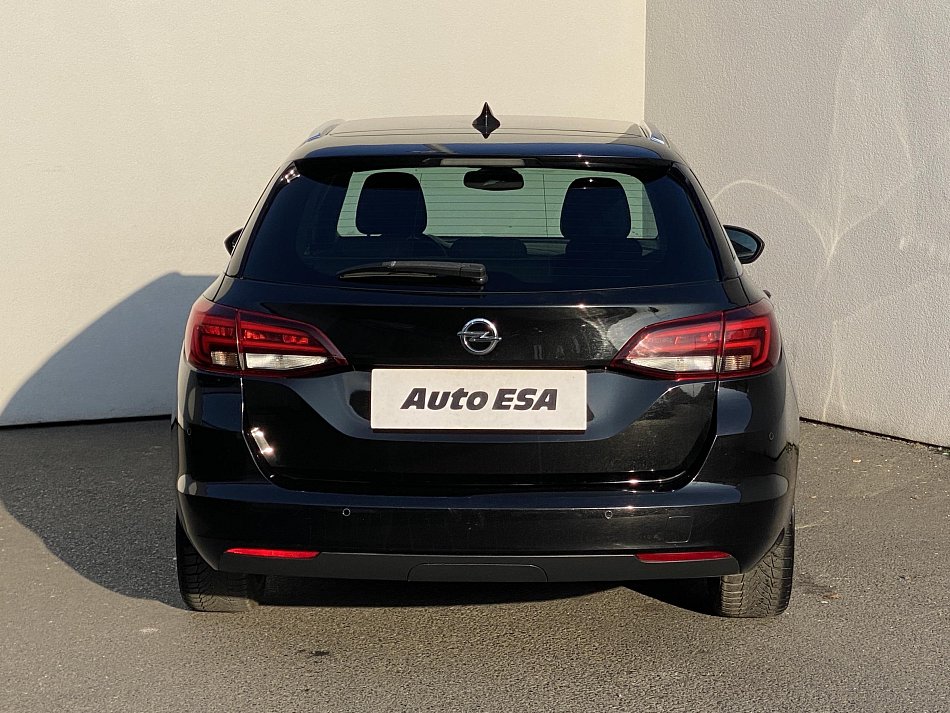 Opel Astra 1.6 CDTi Dynamic