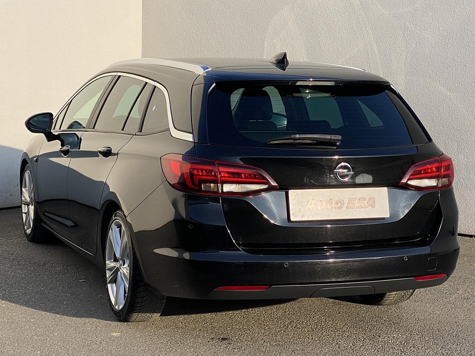 Opel Astra 1.6 CDTi Dynamic