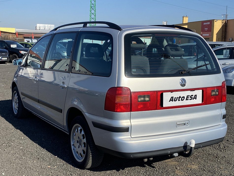 Volkswagen Sharan 1.8T 