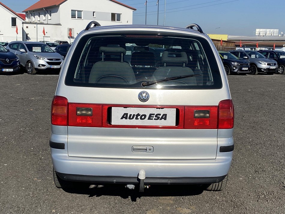 Volkswagen Sharan 1.8T 