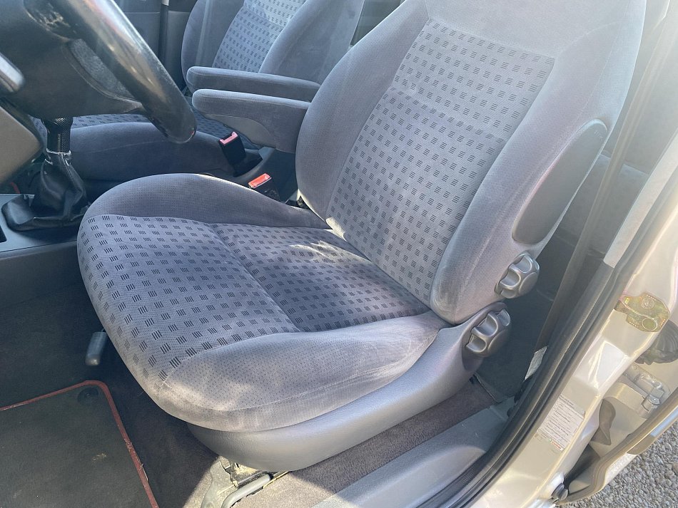 Volkswagen Sharan 1.8T 