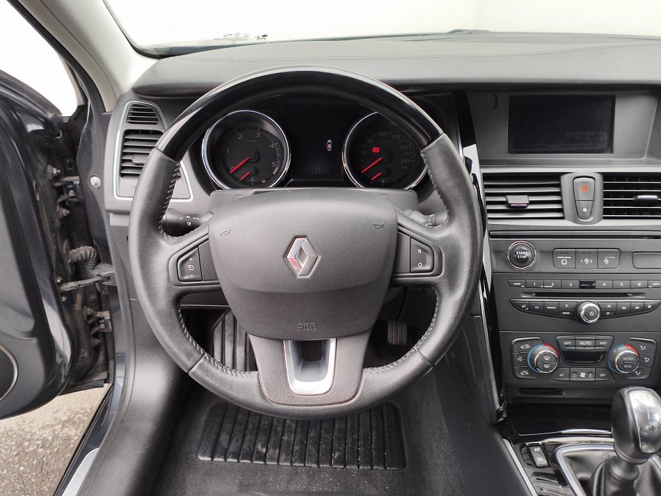 Renault Latitude 2.0 dCi 