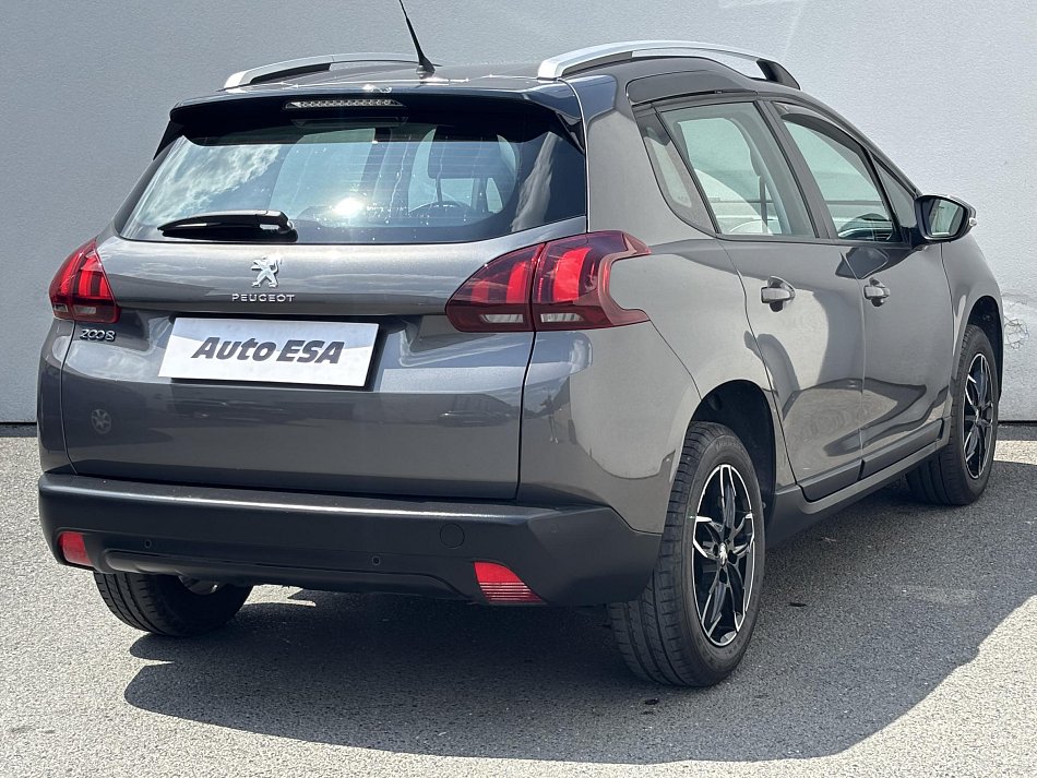 Peugeot 2008 1.2 PT 