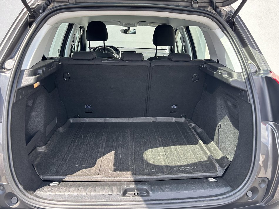 Peugeot 2008 1.2 PT 