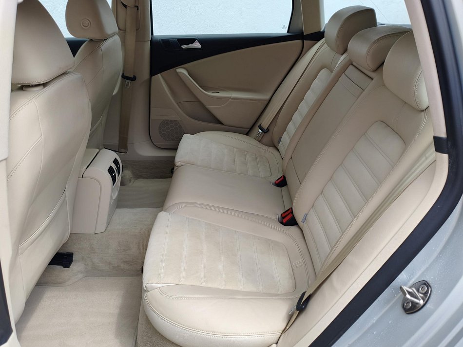 Volkswagen Passat 2.0 TDi Highline